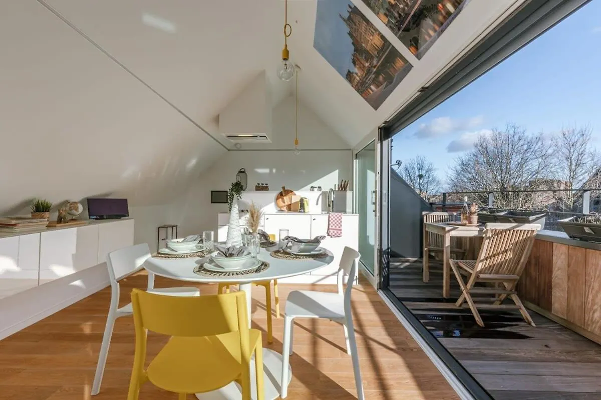Huswell - Bright Apartment Overlooking The 3 Towers Of Γάνδη